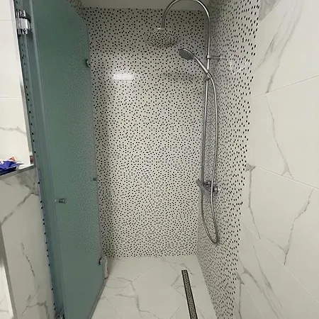 Emily & Nasi Διαμέρισμα *